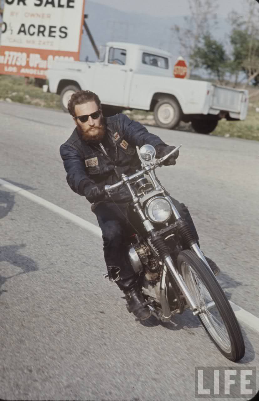 Life Outlaw Motorcycle Scene 9